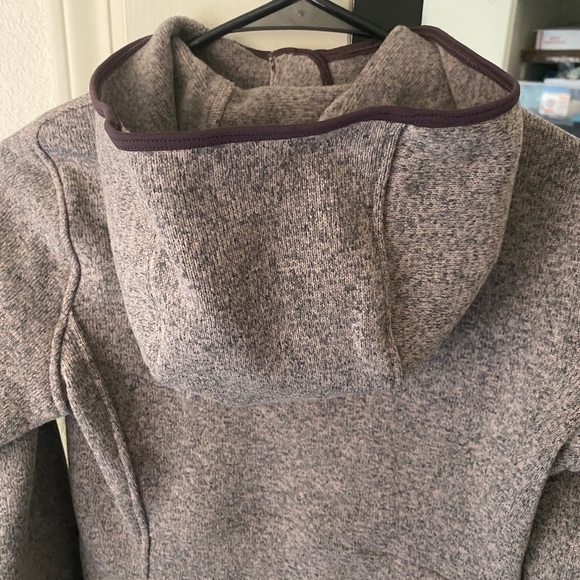 Lululemon half zip NEW - Picture 4 of 6